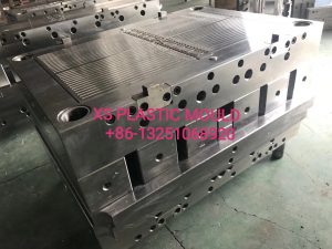 Cable tie mould